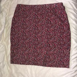 super cute stretchy pencil skirt